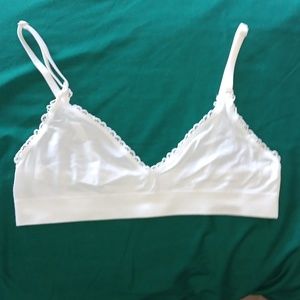 2 girls bralettes for$7